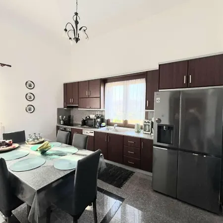Luxury Ntina