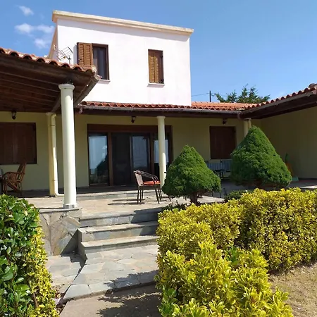 Luxury Ntina Marónia