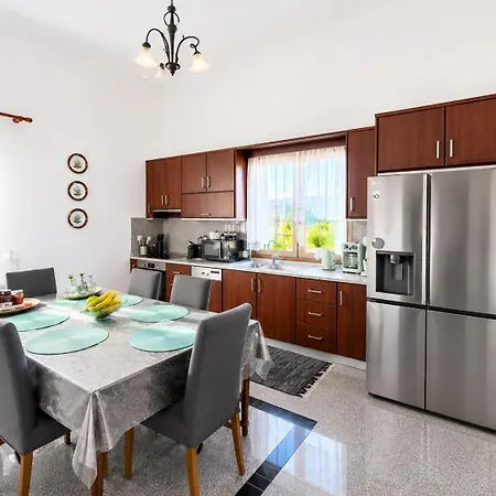Holiday home Luxury Ntina Maroneia (Rhodope)